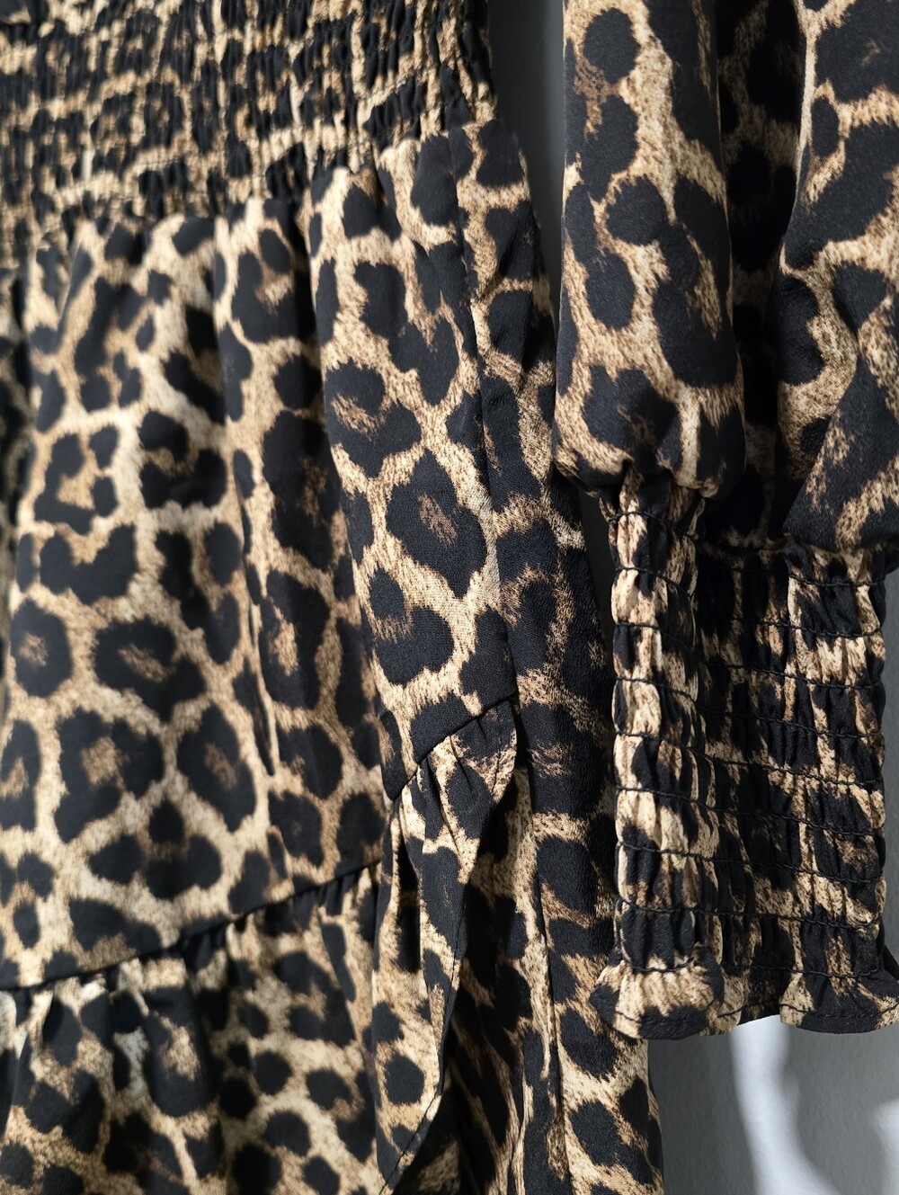 Michael Kors Leopard Print Long Sleeve Smocked Ruffle "JULIA" Dress Fall Style - Picture 8 of 16